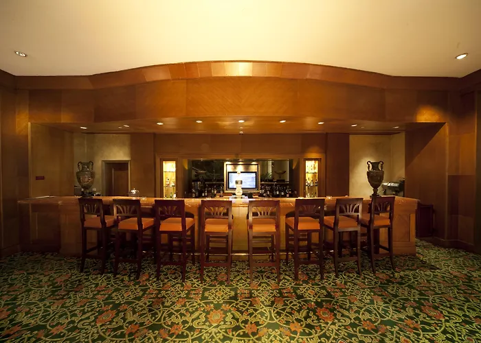 Mangkuluhur Artotel Suites
