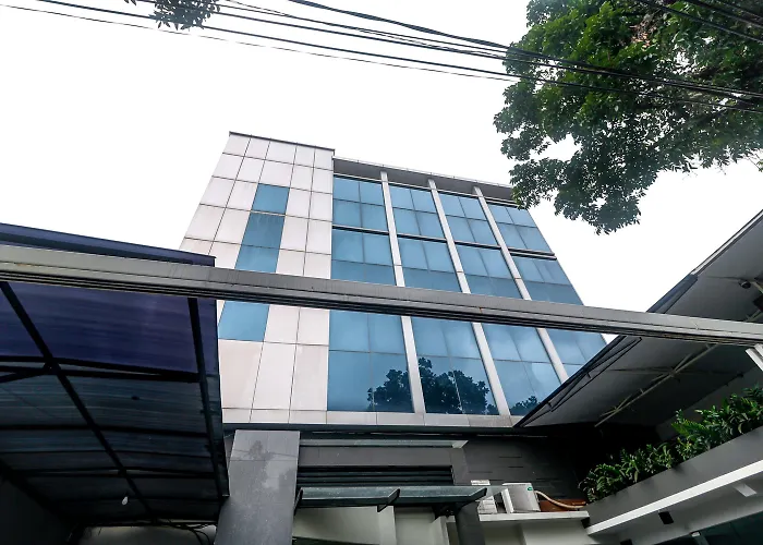 Reddoorz Near Kebon Jeruk Jakarta